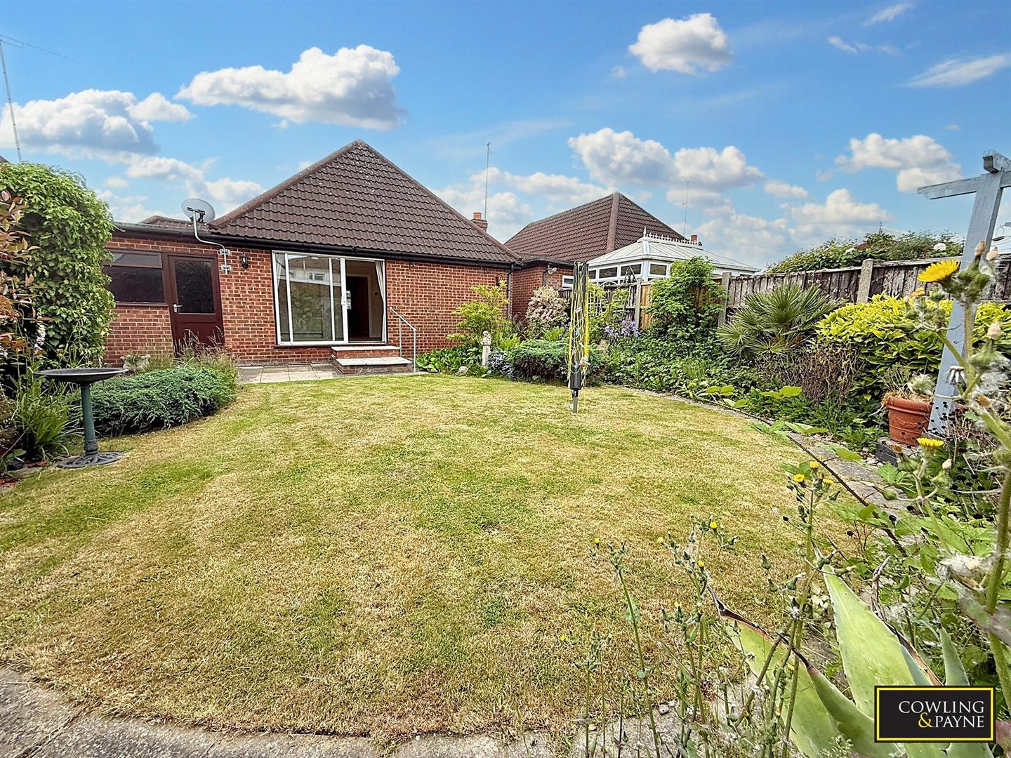 Bruce Grove, Wickford